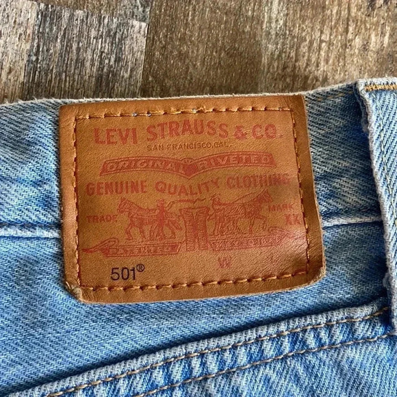 Levi’s  | 501 Button Fly Jeans - Picture 8 of 10